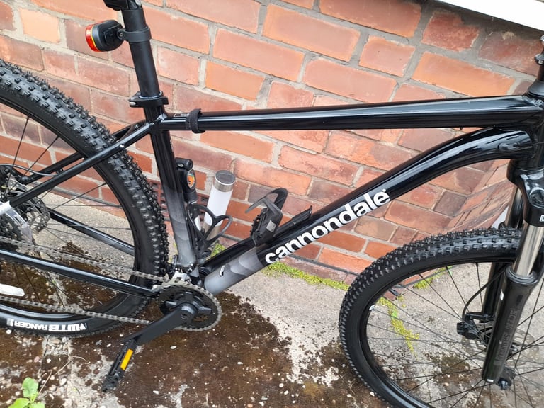 CANNONDALE TRAIL 7 29ER ADULTS BIKE. 