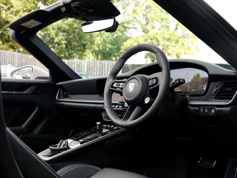 2025 Porsche 911 S 2dr PDK CONVERTIBLE PETROL Automatic