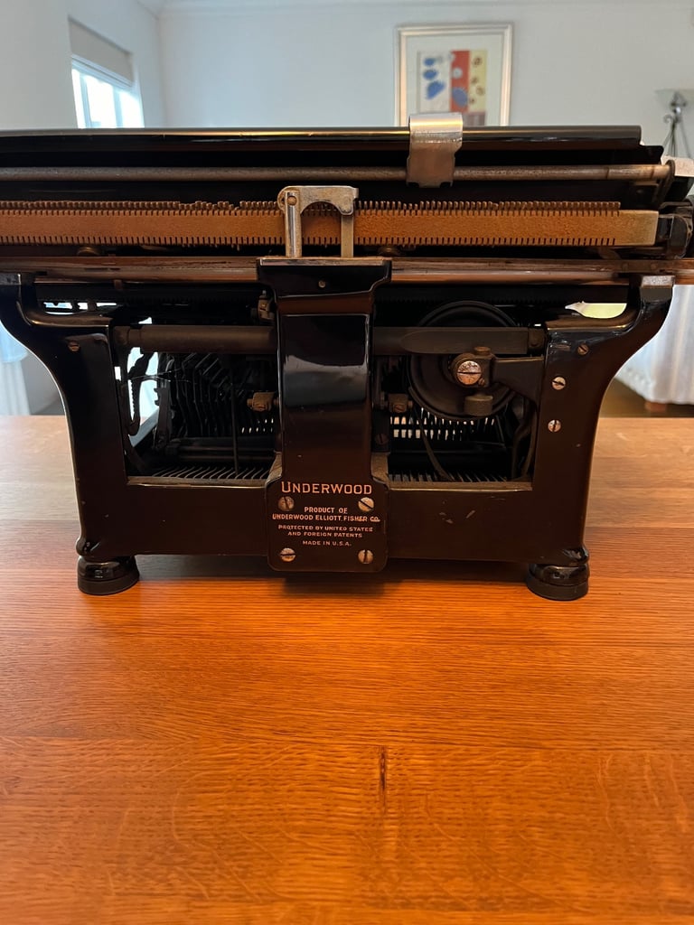 1934 underwood no 6-14 typewriter 