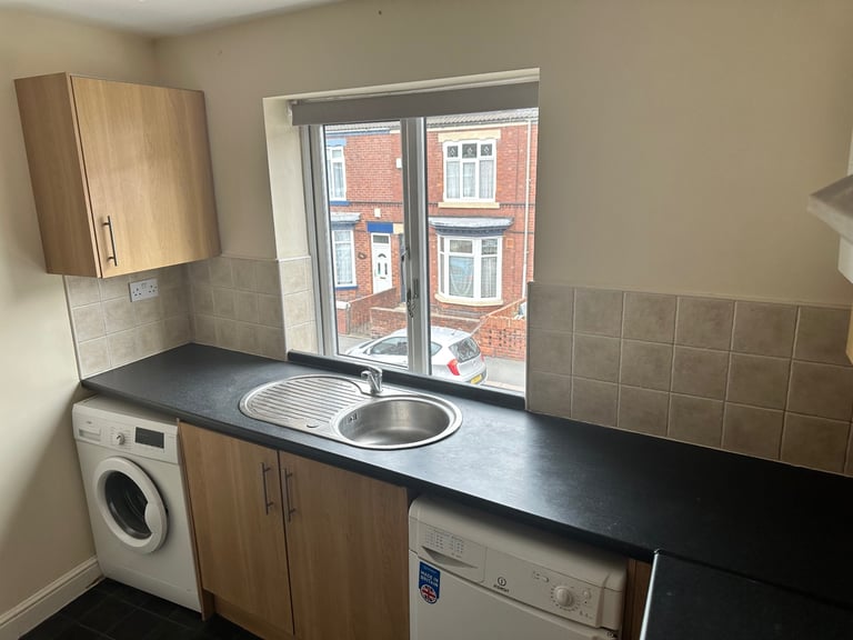One bedroom mini flat ALL BILLS PAID FOR WHEATLEY 