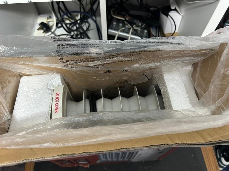 Dunelm Junior Oil filled Radiator 700 watts LIKE NEW