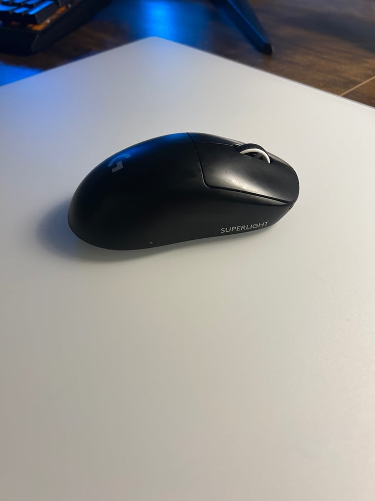 Logitech ultralight wireless gaming mouse 