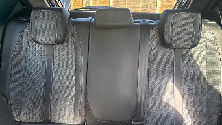 2025 Peugeot 208 1.2 Hybrid 110 Allure 5dr e-DSC6 Petrol Hatchback Hatchback Petrol Automatic