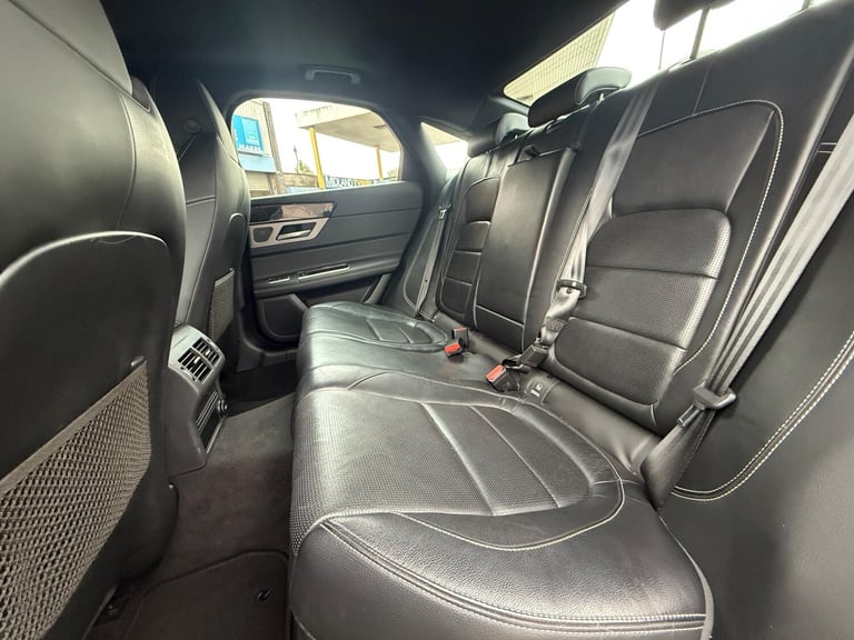 2017 Jaguar XF 2.0d R-Sport Auto Euro 6 (s/s) 4dr SALOON Diesel Automatic