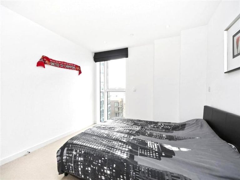 🏠 Cozy room available in Mile End