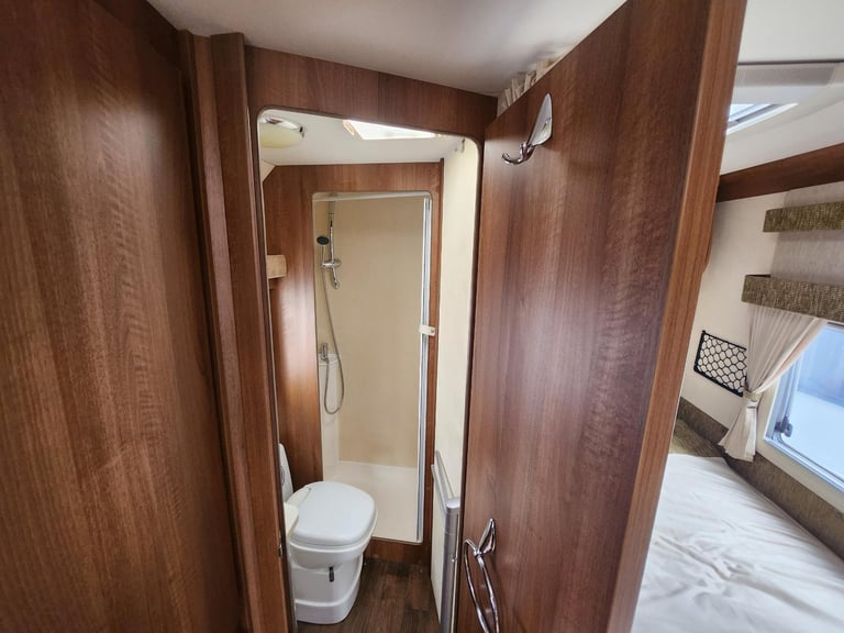 Auto-Sleepers Broadway EB 4 Berth  DIESEL MANUAL 2013/13