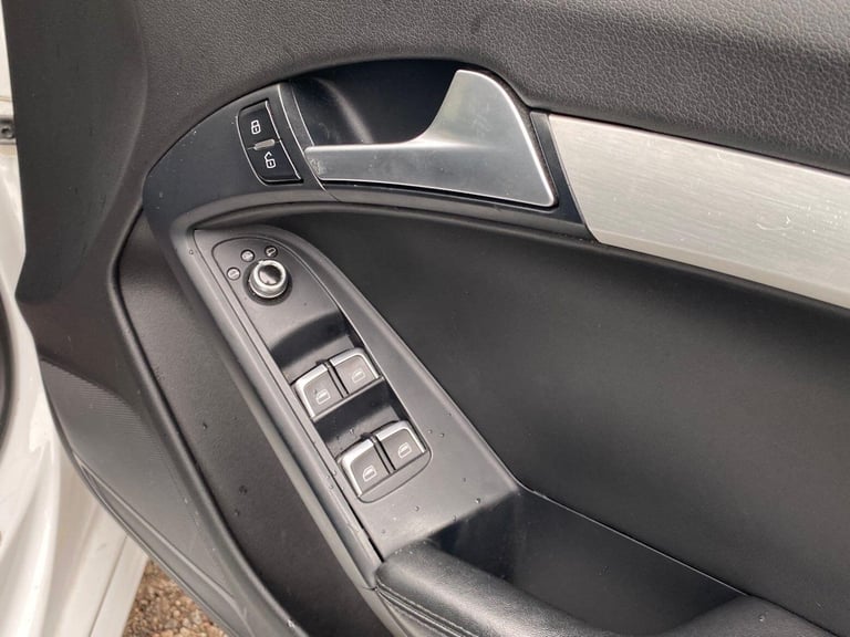 2012 Audi A5 Cabriolet 2.0 TDI S line Multitronic Euro 5 (s/s) 2dr CONVERTIBLE Diesel Automatic