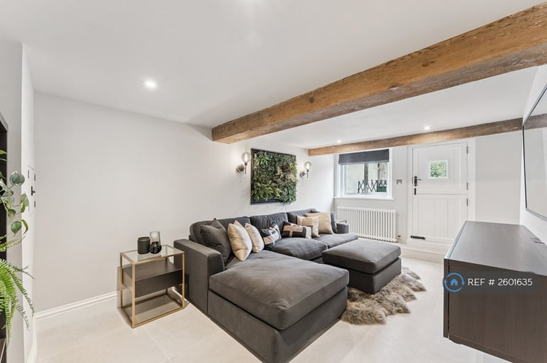 3 bedroom house in Thame Road, Warborough, Wallingford, OX10 (3 bed) (#2601635)