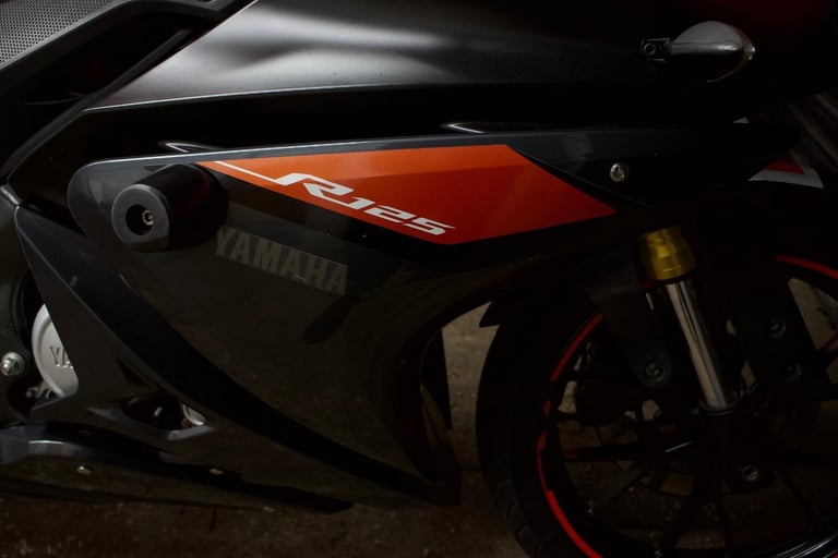 Yamaha R125 NOT R-125 YZF R125 R 125 CBR 125 GSXR125 RC125 
