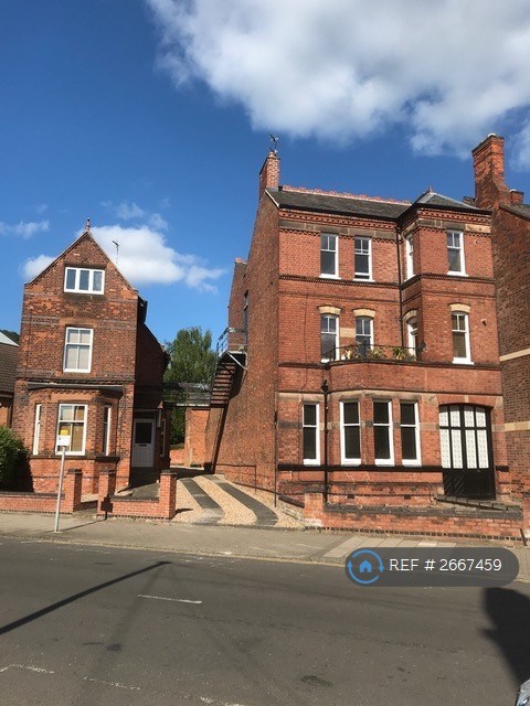 Studio flat in Queens Road, Leicester, LE2 (#2667459)