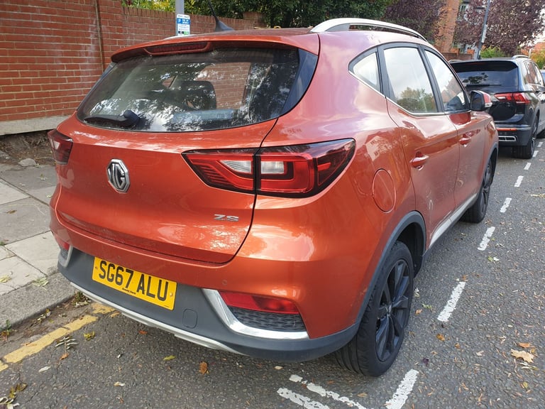 image for MG Motor UK, ZS, Hatchback, 2017, Manual, 1498 (cc), 5 doors