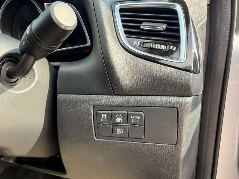 2016 Mazda Mazda3 2.0 3 Sport Nav 4dr Saloon Petrol Manual