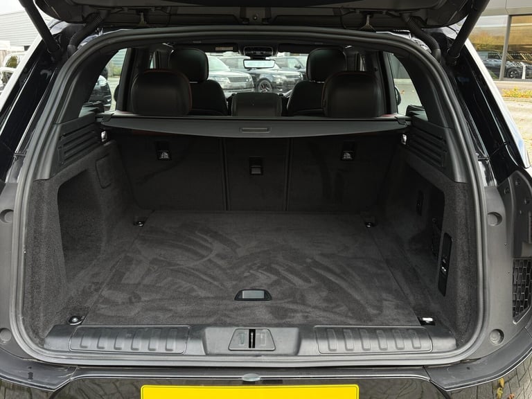 2023 Land Rover Range Rover Sport 3.0 D300 MHEV Dynamic SE SUV 5dr Diesel Auto 4WD Euro 6 (s/s) (...