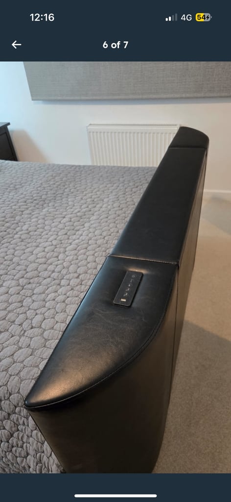 KingSize Tvbed good quality with 32 inch tv from no smoking household possible Delivery 