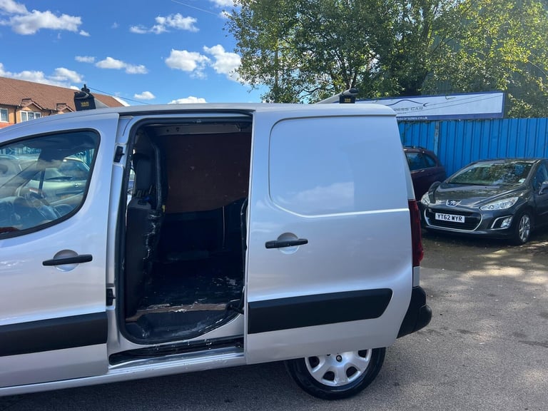 2013 Peugeot Partner 850 1.6 HDi 92 Professional Van PANEL VAN DIESEL Manual
