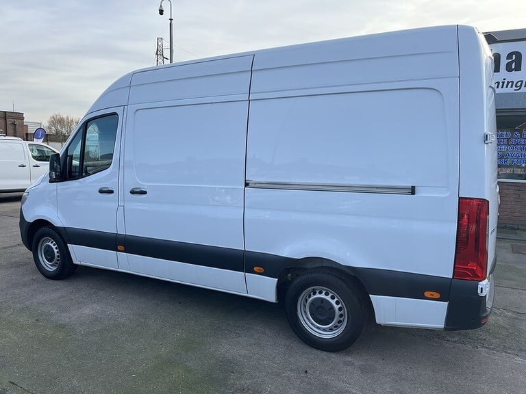 2022 Mercedes-Benz Sprinter 3.5t H1 Premium Van PANEL VAN DIESEL Manual