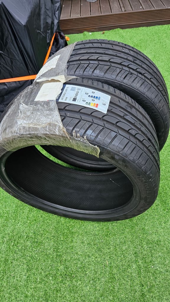 Dynamo tyres 285x35r21