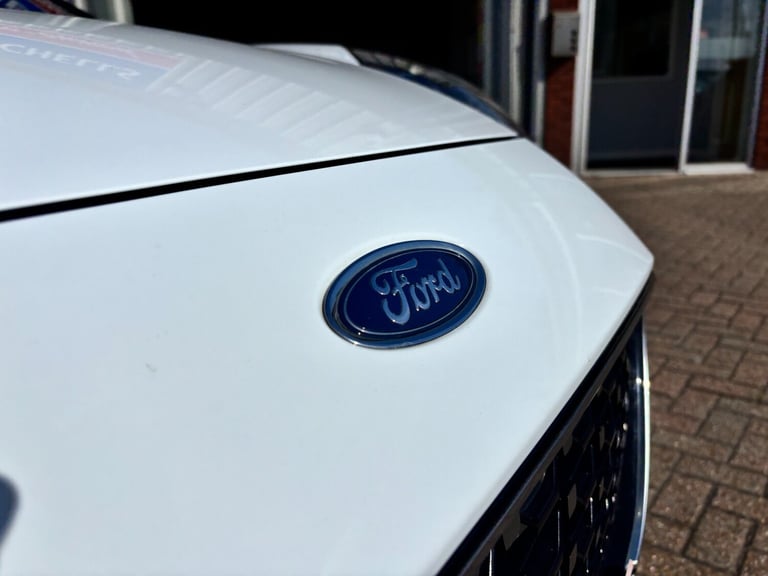 2023 Ford Puma 1.0 EcoBoost Hybrid mHEV 155 ST-Line Vignale 5dr Hatchback Petrol Manual