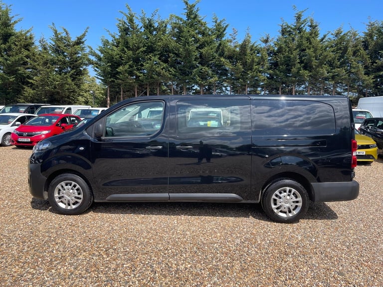 2021 Vauxhall Vivaro 2.0 Turbo D 3100 Dynamic Auto L2 H1 Euro 6 (s/s) 6dr PANEL VAN Diesel Automatic