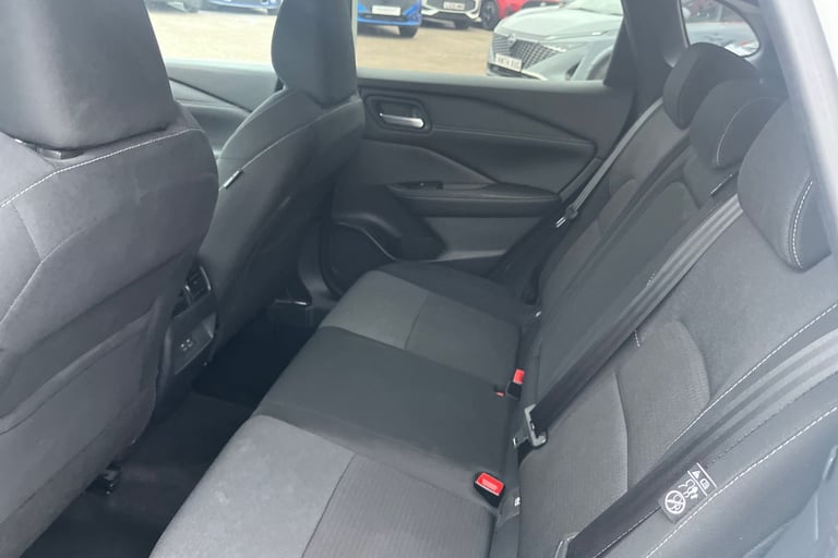 2022 Nissan Qashqai 1.3 DiG-T MH N-Connecta 5dr Hatchback Petrol Manual