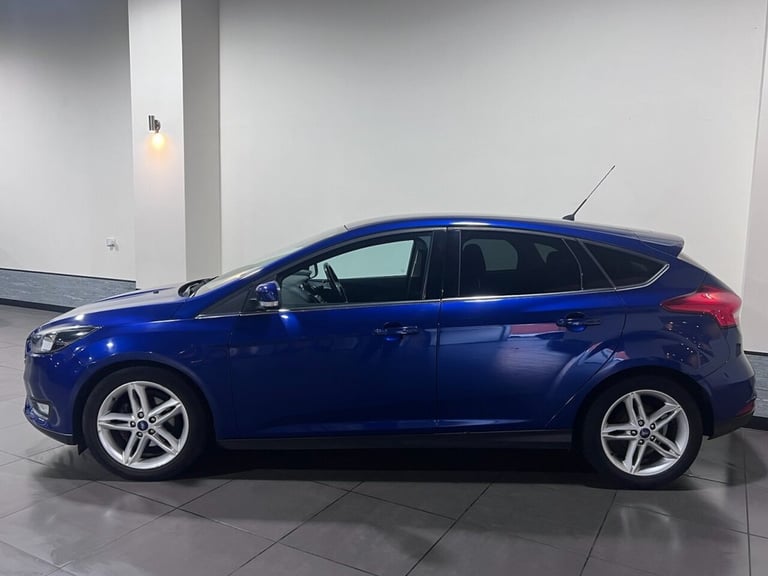 2016 Ford Focus 1.0 EcoBoost 125 Titanium 5dr HATCHBACK PETROL Manual