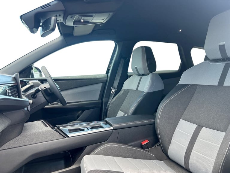  Vauxhall Grandland Electric 73kwh Gs Suv 5dr Electric Auto 213 Ps Electric