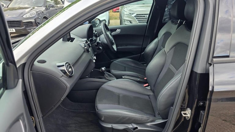 AUDI A1 1.4 TFSI S line Sportback S Tronic Euro 5 5dr 2012