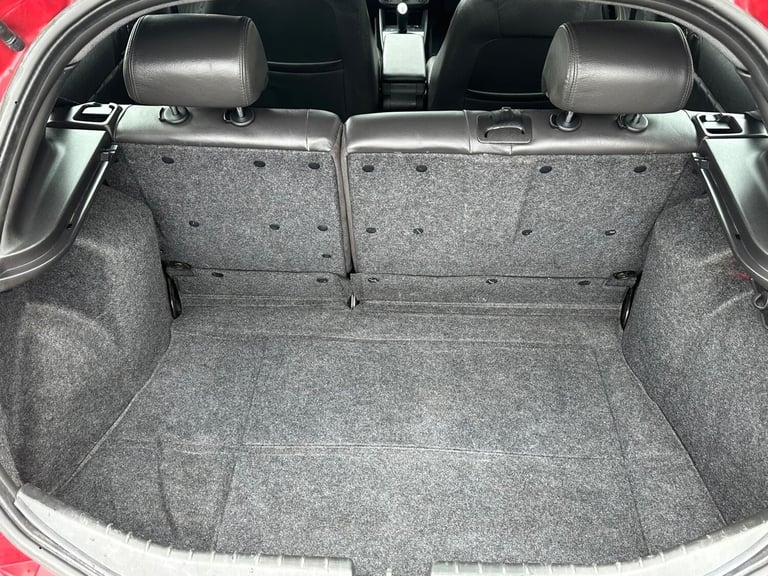 2006 Alfa Romeo 147 1.6 TS Lusso 3dr HATCHBACK Petrol Manual