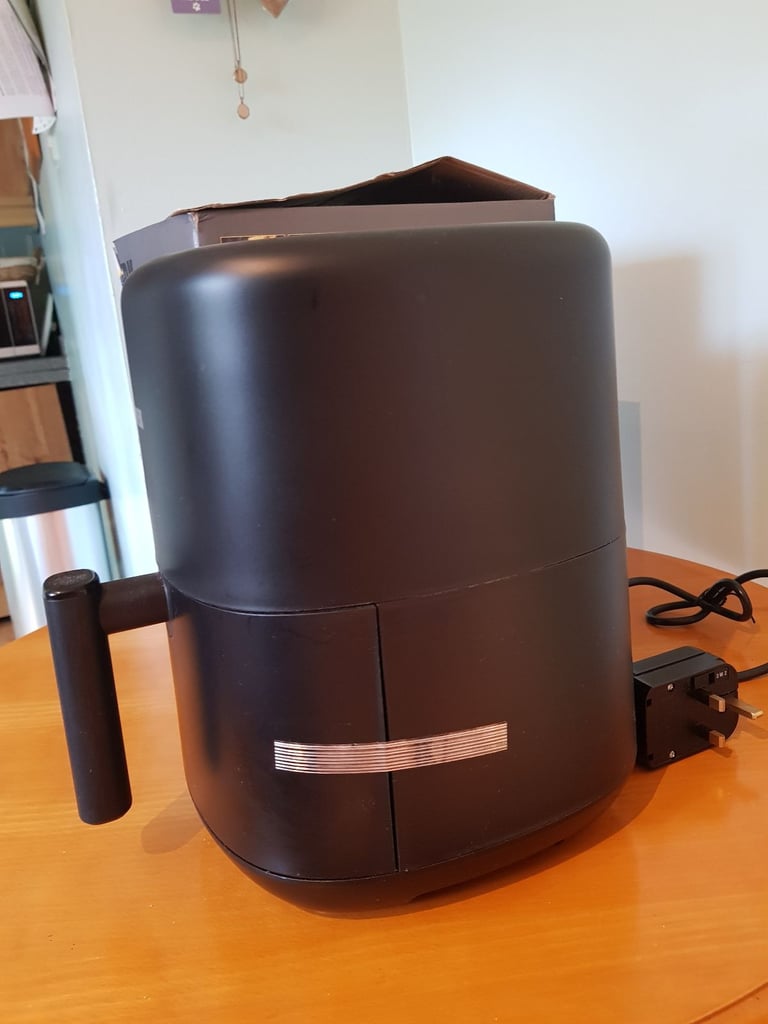 Digtal Air Fryer 3L,1300W