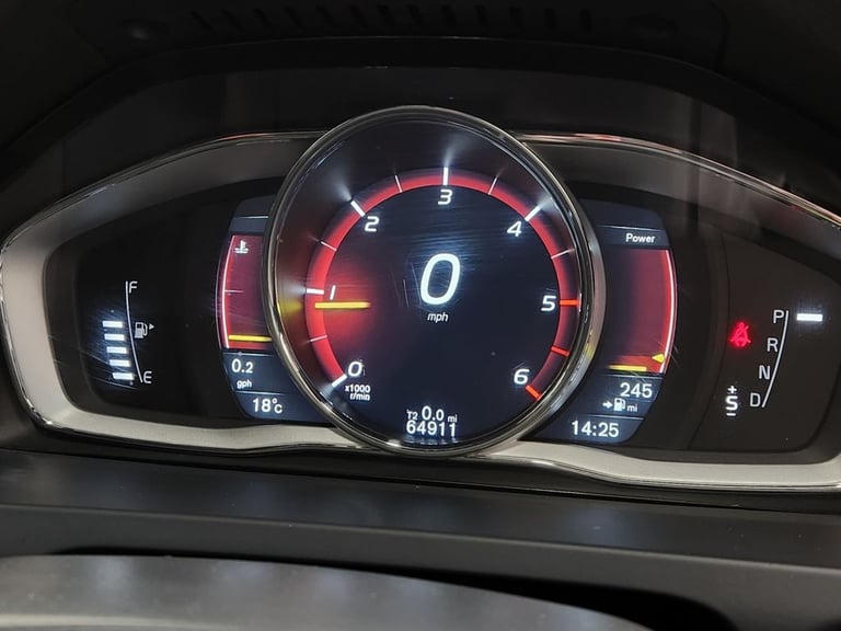 2017 Volvo S60 2.0 D3 R-Design Lux Nav Saloon 4dr Diesel Auto Euro 6 (s/s) (150 ps) Saloon Diesel...