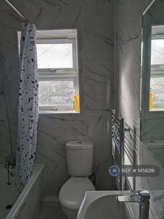 2 bedroom house in Robert Street, Blyth, NE24 (2 bed) (#1458216)