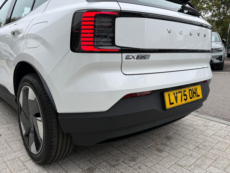 2025 Volvo EX30 Single Motor Extended Range 69kWh Plus SUV 5dr Electric Auto (272 ps) ESTATE Elec...