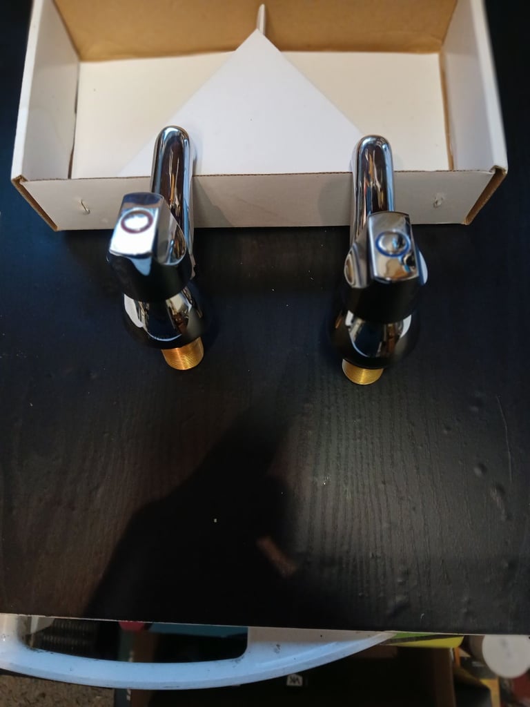 Bathroom taps 