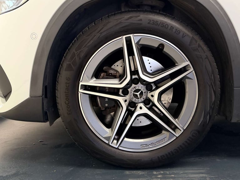 2020 Mercedes-Benz GLA 2.0 GLA 220 AMG Line Premium+ D 4Matic Auto 4WD 5dr SUV Diesel Automatic