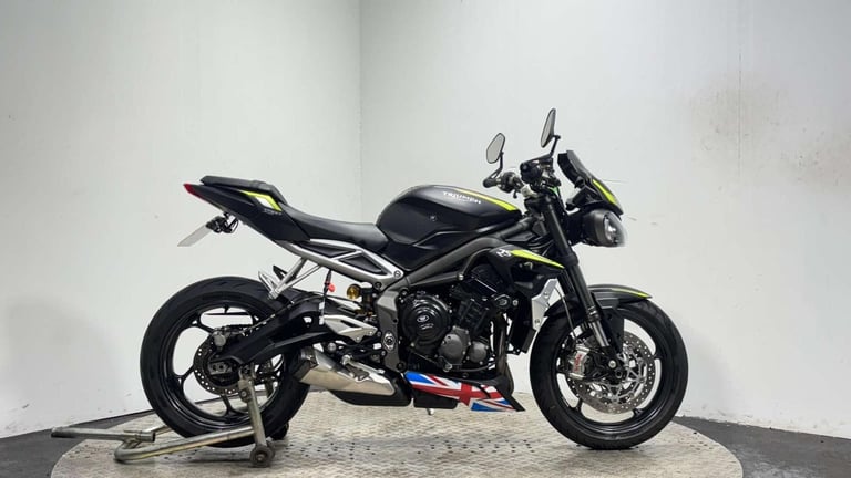 image for Triumph Street Triple RS 2020 4K MOT SERVICED TOP SPEC SPORTS BIKE TRIPLE 765CC