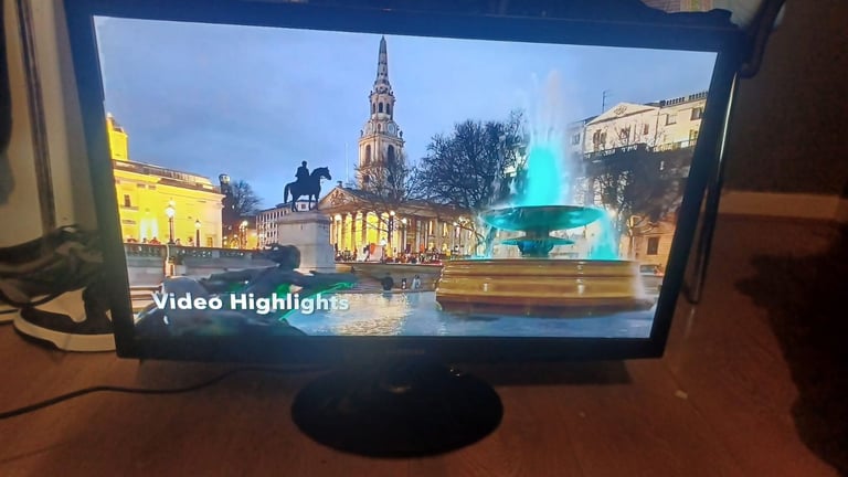 FREE DELIVERY excellent 27 SAMSUNG LED HDTV freeveiw channels inbuilt 