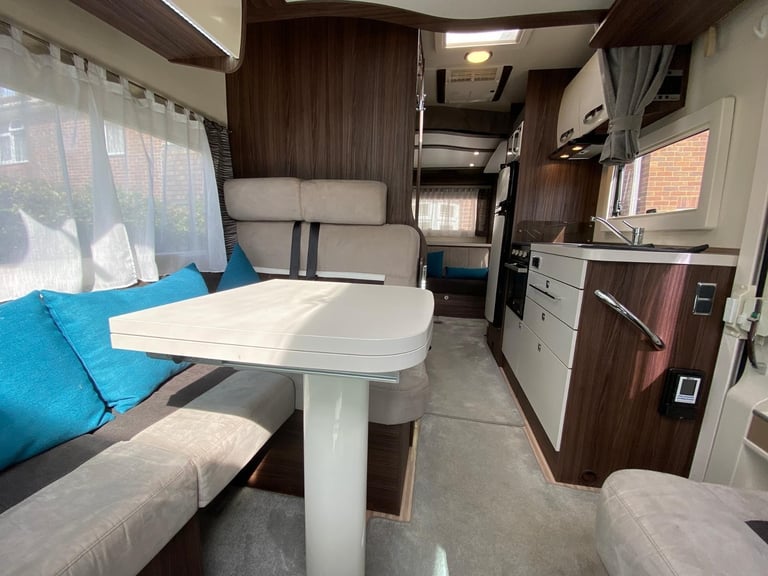 BENIMAR MILEO 282 - REAR LOUNGE - DROP DOWN BEDS - LEVELLERS - WIFI - HAB AIRCON