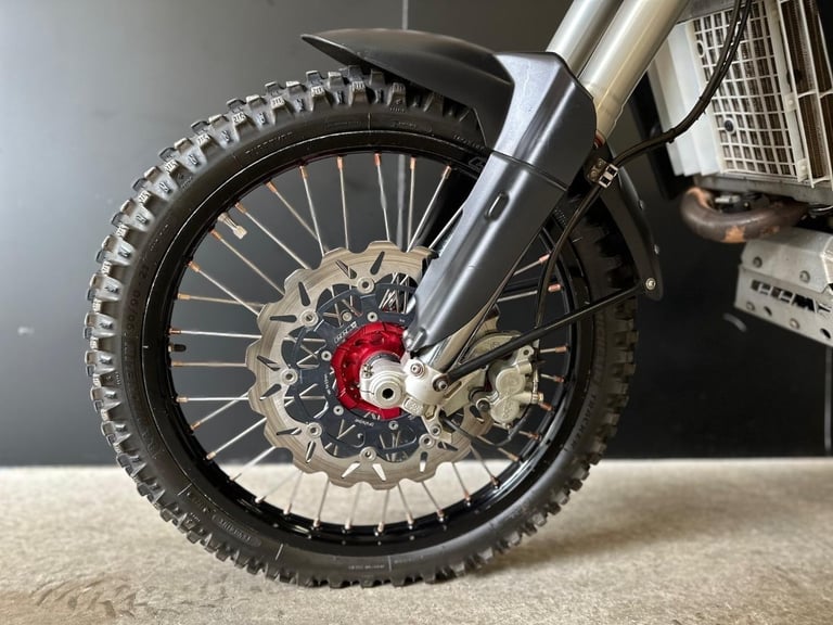 STUNNING 2016/16 CCM GP 450 ADVENTURE MOTORCYCLE 