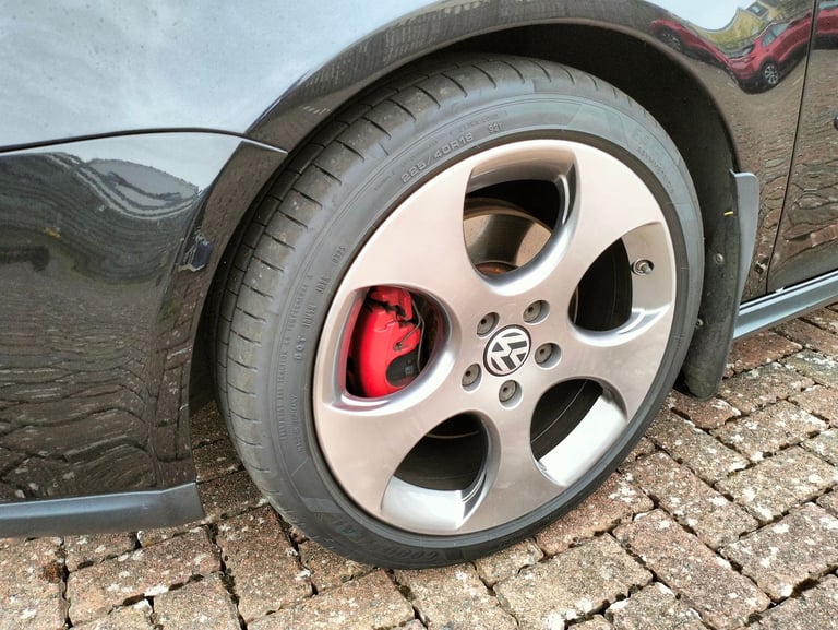 Volkswagen, GOLF, Hatchback, 2005, Manual, 1984 (cc), 5 doors