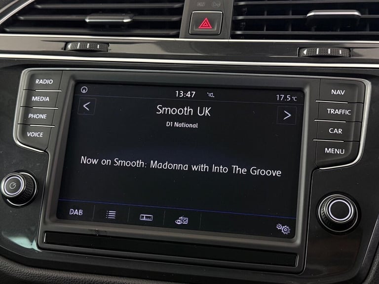 2017 Volkswagen Tiguan 2.0 TDI BlueMotion Tech SE Navigation Euro 6 (s/s) 5dr ESTATE Diesel Manual
