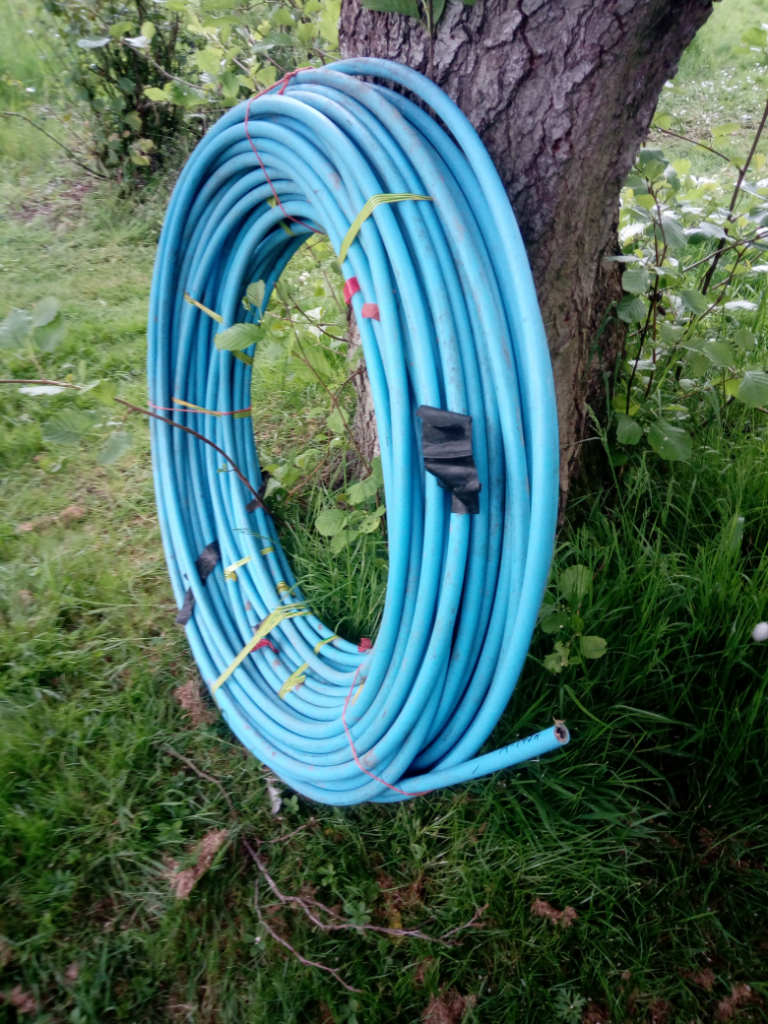 150 metre 200 Blue water pipe