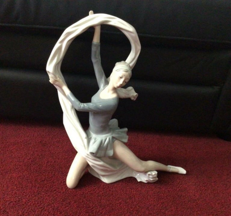 image for Lladro/Nao Ballerina Dancing with Ribbon/Veil. 