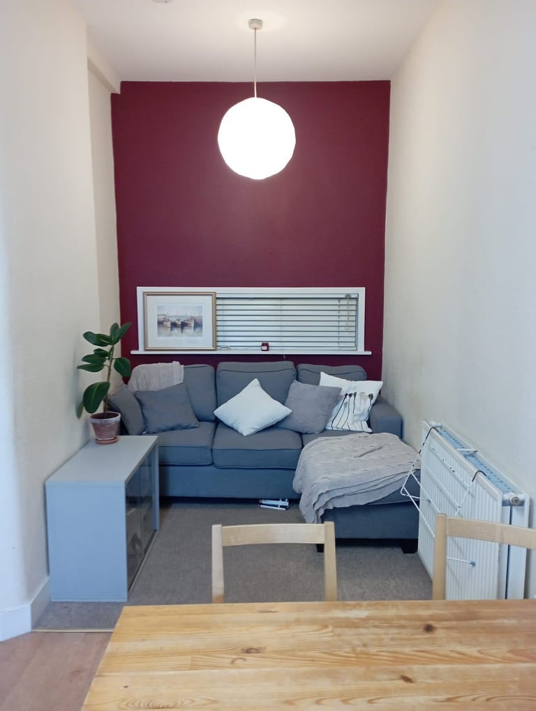 Room in 3-bedroom flat in Newington!