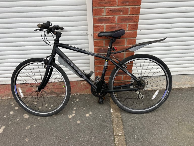 Black Carrera subway 1 hybrid commuting bicycle 