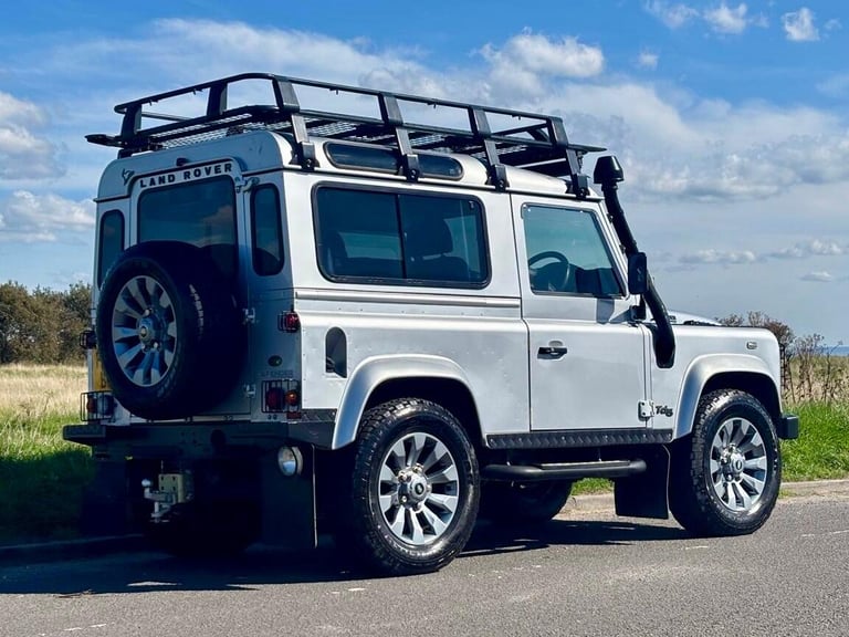 2025 Land Rover Defender 90 2.4 TDCi XS Station Wagon 4WD SWB Euro 4 3dr Diesel Manual