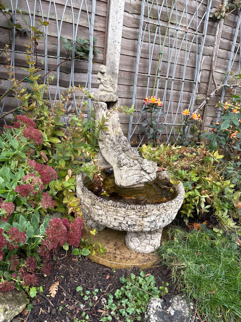 Stone water feature 