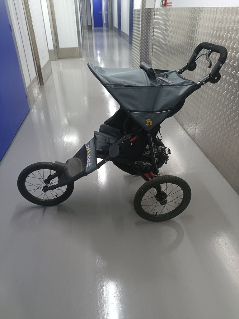 Sofas and king size bed 