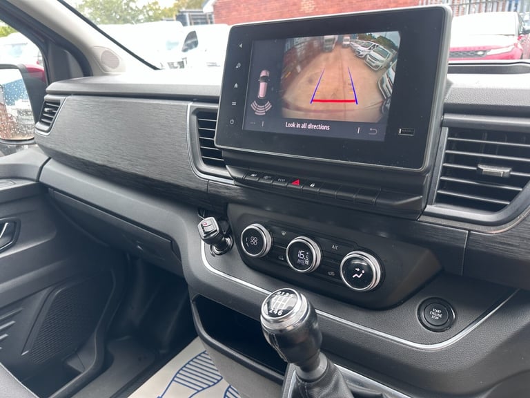 2023 Renault Trafic 2.0 dCi Blue LL30 Sport+ Crew Van Double Cab 150ps