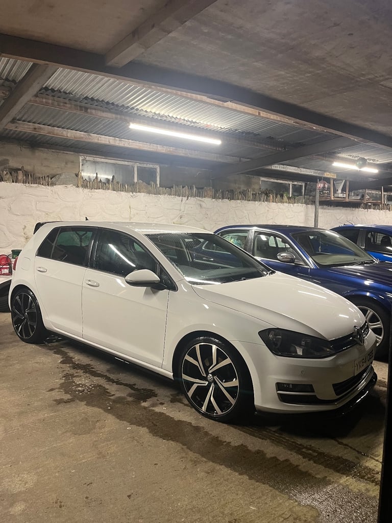 Volkswagen, GOLF, Hatchback, 2014, Manual, 1968 (cc), 5 doors