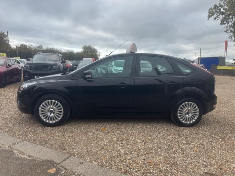 2011 Ford Focus 1.6 TDCi Titanium 5dr [110] [DPF] HATCHBACK DIESEL Manual